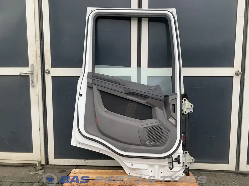 DAF XF G2 - Porta e peças para Camião: foto 2 DAF XF G2 - Porta e peças para Camião: foto 2
