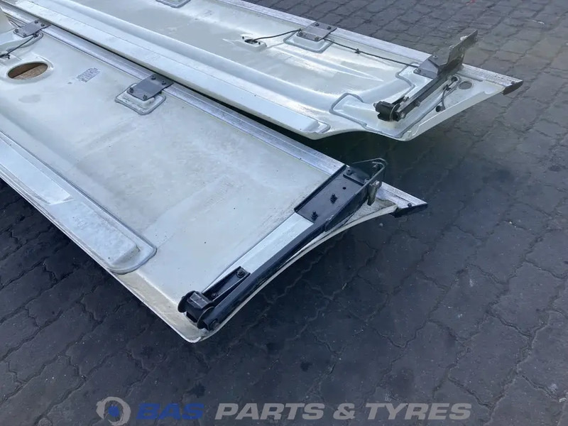 DAF XF105 Sideskirt Set DAF 1655062 - Carroceria e exterior para Camião: foto 5 DAF XF105 Sideskirt Set DAF 1655062 - Carroceria e exterior para Camião: foto 5