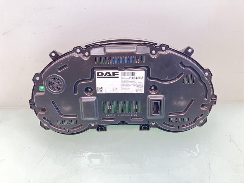 DAF XF106 - Painel de instrumentos para Camião: foto 2 DAF XF106 - Painel de instrumentos para Camião: foto 2