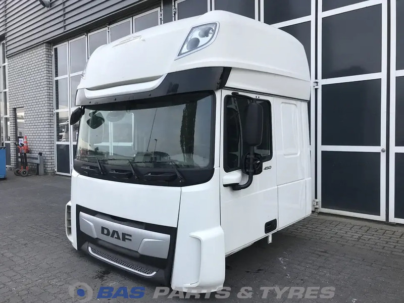 DAF XF106 - Cabine e interior para Camião: foto 1 DAF XF106 - Cabine e interior para Camião: foto 1