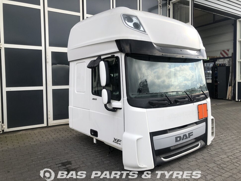DAF XF106 - Cabine e interior para Camião: foto 2 DAF XF106 - Cabine e interior para Camião: foto 2