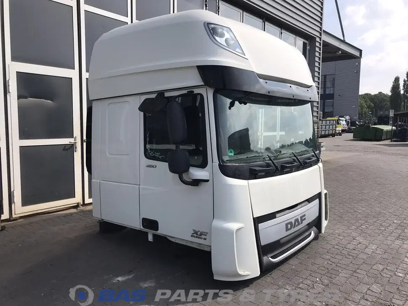 DAF XF106 - Cabine e interior para Camião: foto 2 DAF XF106 - Cabine e interior para Camião: foto 2