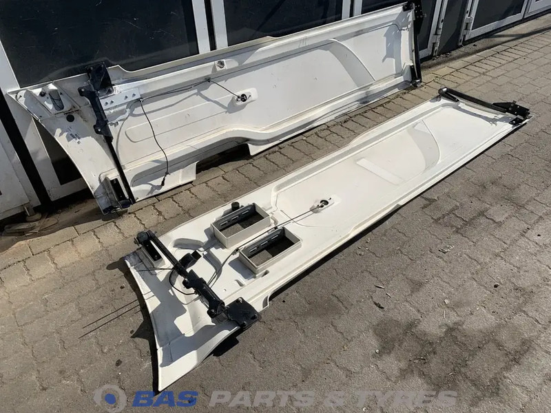 DAF XF106 - Carroceria e exterior para Camião: foto 5 DAF XF106 - Carroceria e exterior para Camião: foto 5