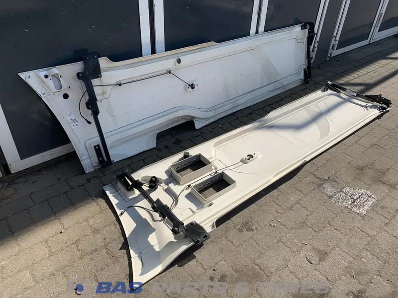 DAF XF106 Sideskirt Set DAF 1903109 - Carroceria e exterior para Camião: foto 5 DAF XF106 Sideskirt Set DAF 1903109 - Carroceria e exterior para Camião: foto 5