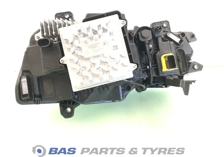 DAF XG - Farol dianteira para Camião: foto 2 DAF XG - Farol dianteira para Camião: foto 2