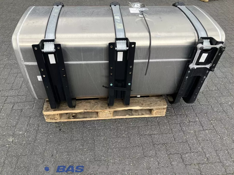 MAN Brandstoftank MAN 710 Liter 81122016766 - Tanque de combustível para Camião: foto 2 MAN Brandstoftank MAN 710 Liter 81122016766 - Tanque de combustível para Camião: foto 2