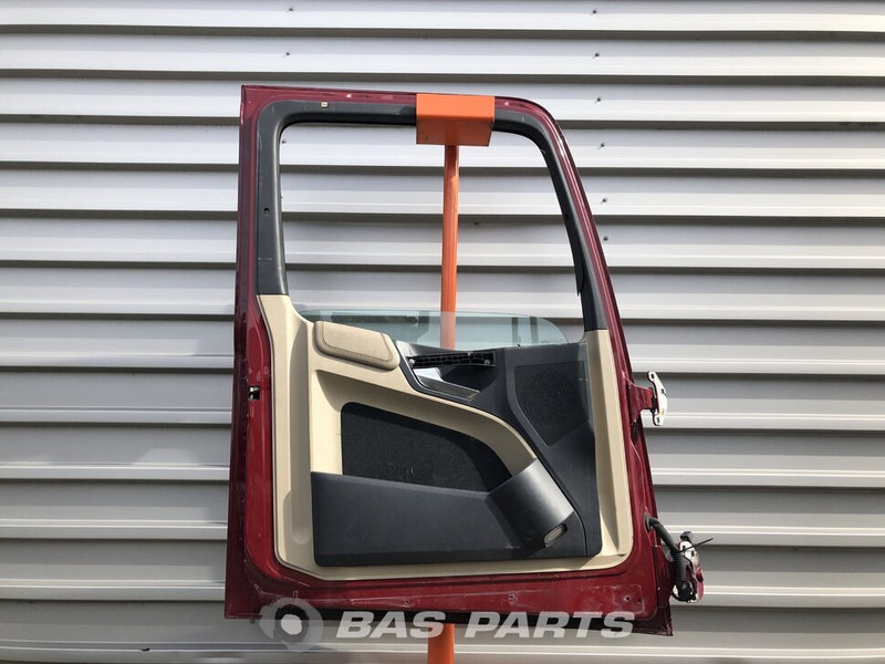 Mercedes-Benz Actros MP4 - Porta e peças para Camião: foto 2 Mercedes-Benz Actros MP4 - Porta e peças para Camião: foto 2