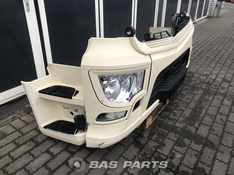 Mercedes-Benz Actros MP4 - Para-choque para Camião: foto 3 Mercedes-Benz Actros MP4 - Para-choque para Camião: foto 3