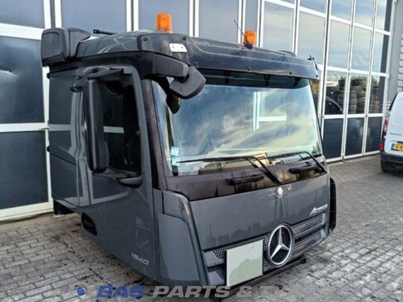 Mercedes-Benz Actros MP4 - Cabine e interior para Camião: foto 2 Mercedes-Benz Actros MP4 - Cabine e interior para Camião: foto 2