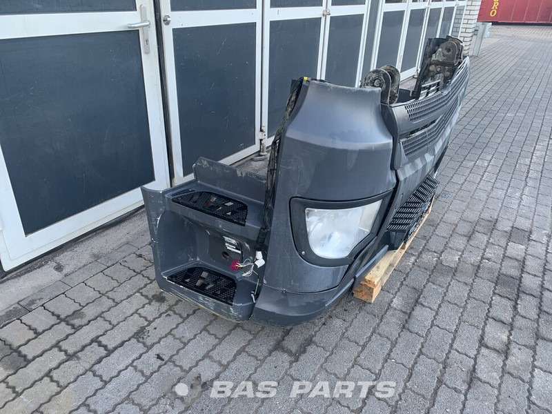 Mercedes-Benz Antos MP4 - Para-choque para Camião: foto 3 Mercedes-Benz Antos MP4 - Para-choque para Camião: foto 3