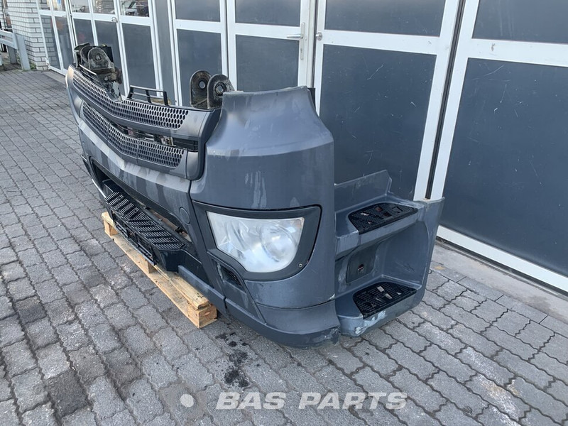 Mercedes-Benz Antos MP4 - Para-choque para Camião: foto 2 Mercedes-Benz Antos MP4 - Para-choque para Camião: foto 2