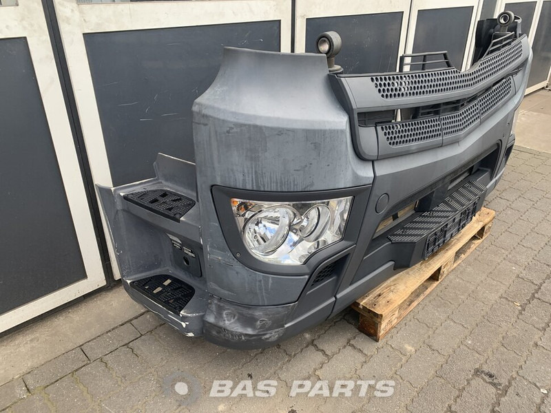 Mercedes-Benz Antos MP4 - Para-choque para Camião: foto 3 Mercedes-Benz Antos MP4 - Para-choque para Camião: foto 3