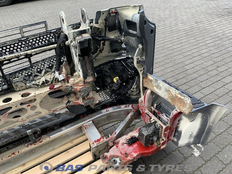 Mercedes-Benz Antos MP4 - Para-choque para Camião: foto 5 Mercedes-Benz Antos MP4 - Para-choque para Camião: foto 5