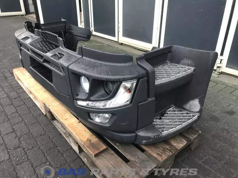 Renault D-Serie Bumper Renault 7482642303 - Para-choque para Camião: foto 2 Renault D-Serie Bumper Renault 7482642303 - Para-choque para Camião: foto 2