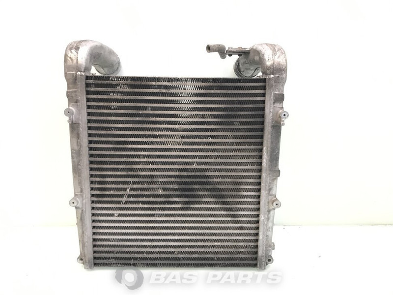 Renault - Intercooler para Camião: foto 2 Renault - Intercooler para Camião: foto 2