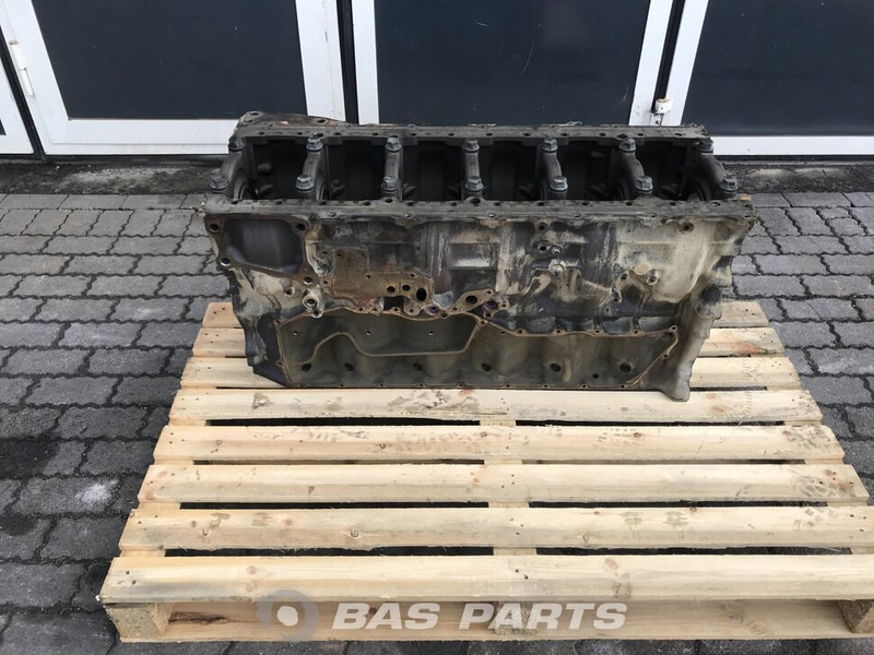 Renault Motorblok Renault 7421236687 - Motor e peças para Camião: foto 1 Renault Motorblok Renault 7421236687 - Motor e peças para Camião: foto 1