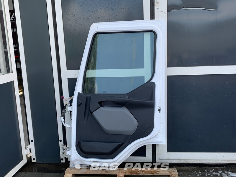 Renault Portier Renault 7420832496 - Carroceria e exterior para Camião: foto 2 Renault Portier Renault 7420832496 - Carroceria e exterior para Camião: foto 2