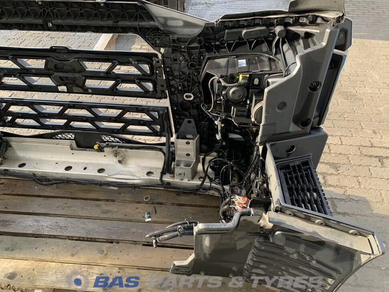 Renault T-Serie Bumper Renault 7482540689 - Para-choque para Camião: foto 5 Renault T-Serie Bumper Renault 7482540689 - Para-choque para Camião: foto 5