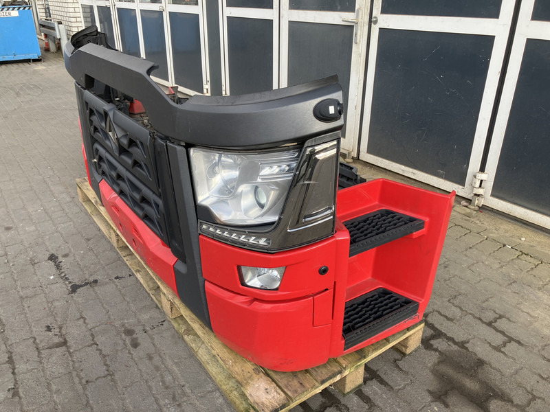 Renault T-Serie - Para-choque para Camião: foto 2 Renault T-Serie - Para-choque para Camião: foto 2