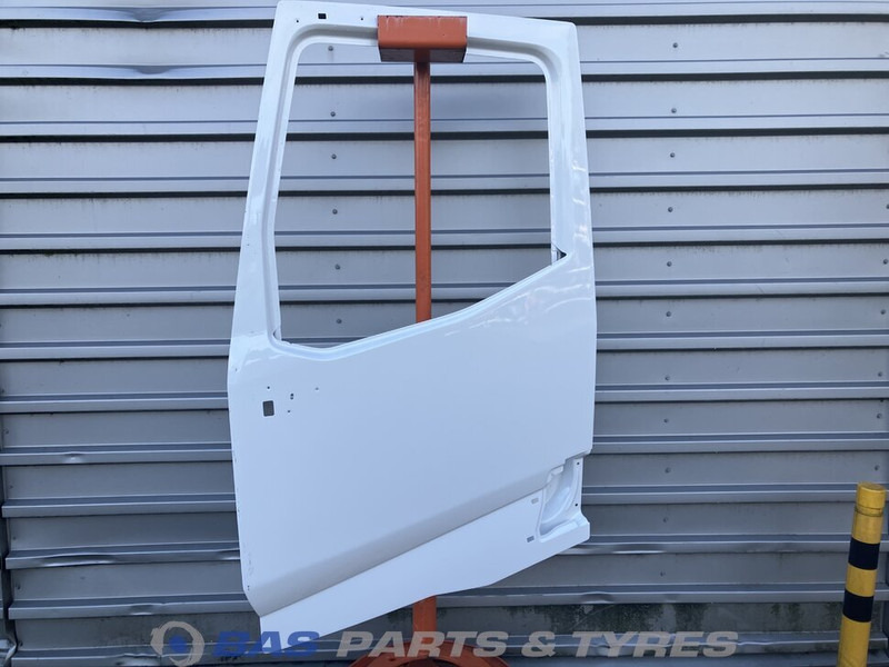 Renault T-Serie Portier Links Renault 7482702620 - Porta e peças para Camião: foto 1 Renault T-Serie Portier Links Renault 7482702620 - Porta e peças para Camião: foto 1
