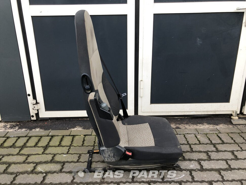 Renault Zitting Renault 5010605596 - Carroceria e exterior para Camião: foto 4 Renault Zitting Renault 5010605596 - Carroceria e exterior para Camião: foto 4