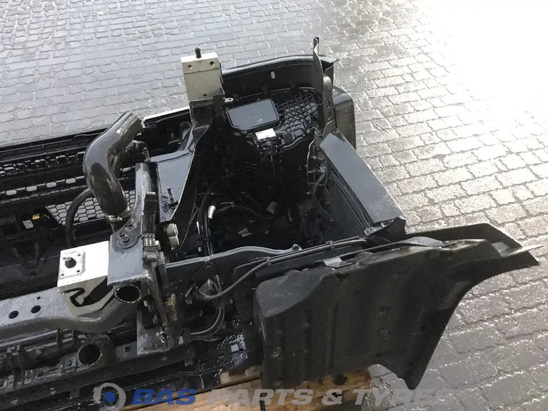 Scania G-Serie NextGen Bumper Scania 3082333 - Para-choque para Camião: foto 4 Scania G-Serie NextGen Bumper Scania 3082333 - Para-choque para Camião: foto 4