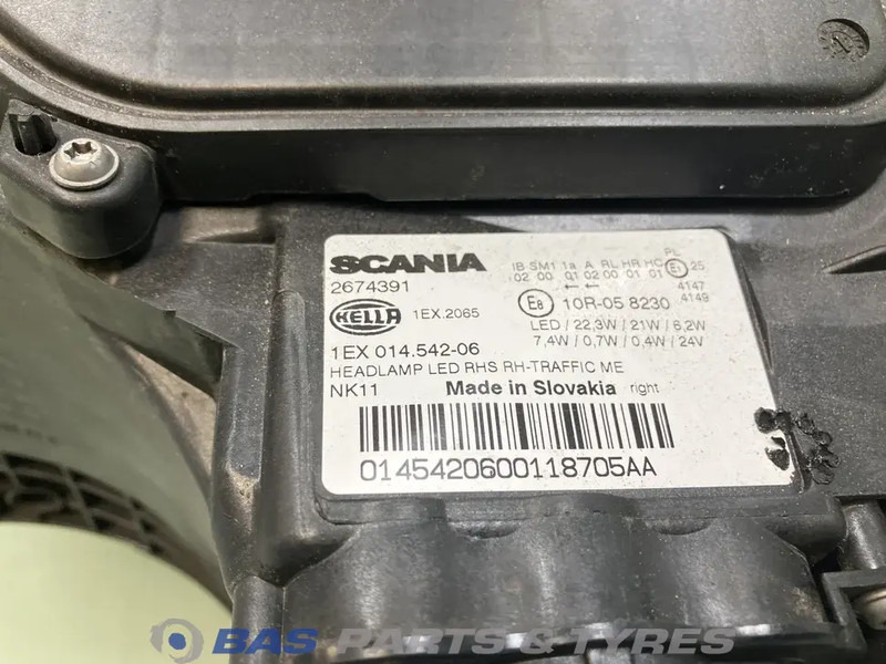 Scania Koplamp Rechts 2674391 - Farol dianteira para Camião: foto 3 Scania Koplamp Rechts 2674391 - Farol dianteira para Camião: foto 3