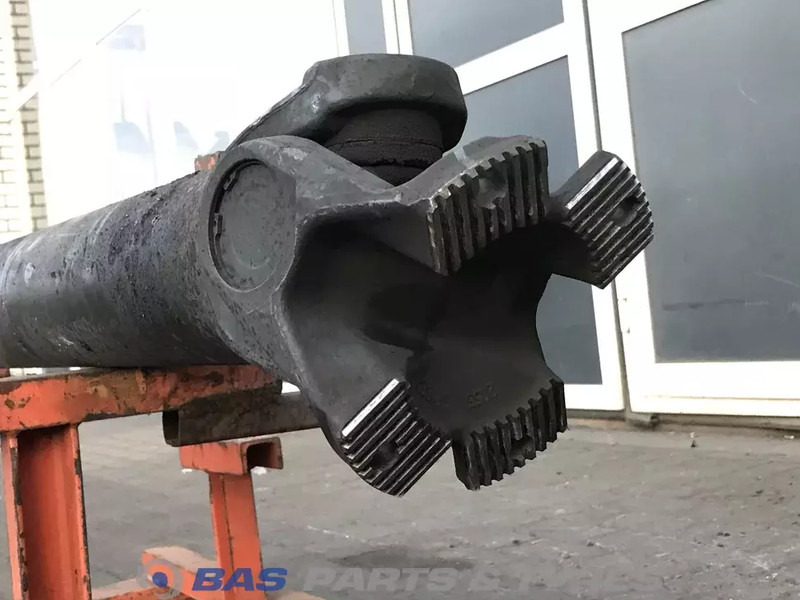 Volvo Aandrijfas Volvo 1067777 - Semi eixo para Camião: foto 2 Volvo Aandrijfas Volvo 1067777 - Semi eixo para Camião: foto 2