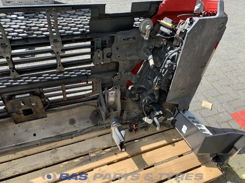 Volvo FH4 Bumper Volvo 21601499 - Para-choque para Camião: foto 5 Volvo FH4 Bumper Volvo 21601499 - Para-choque para Camião: foto 5