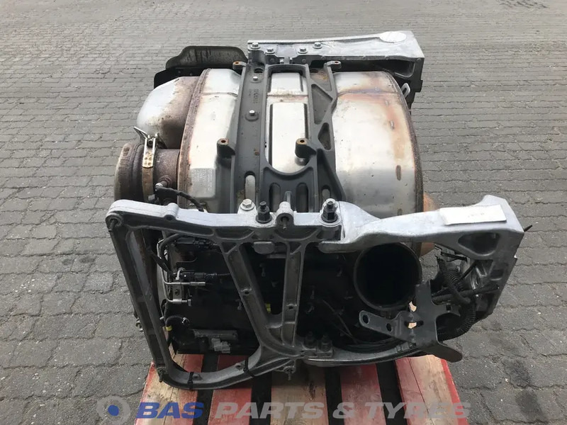 Volvo FH4 - Silenciador para Camião: foto 2 Volvo FH4 - Silenciador para Camião: foto 2