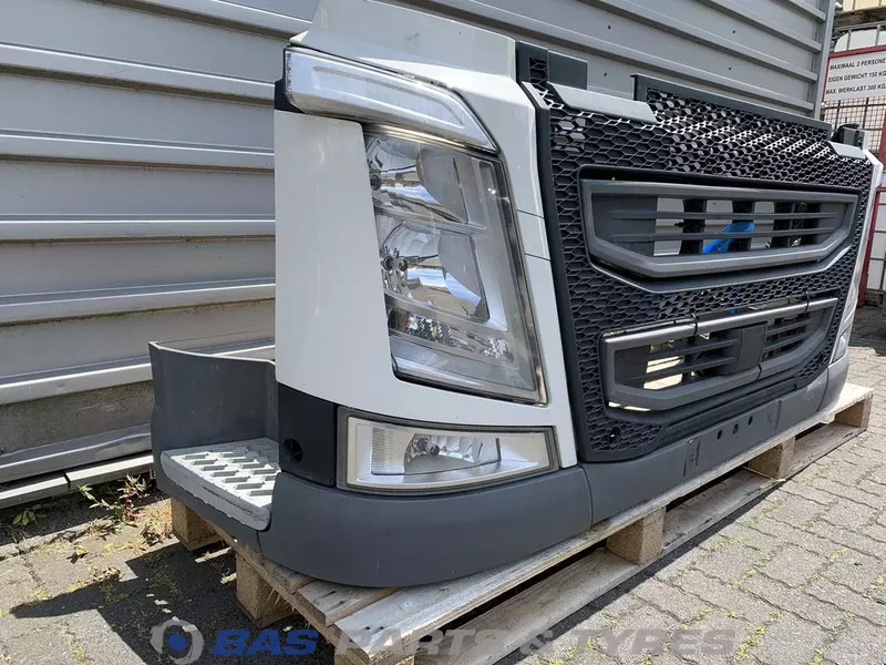 Volvo FH4 - Para-choque para Camião: foto 3 Volvo FH4 - Para-choque para Camião: foto 3