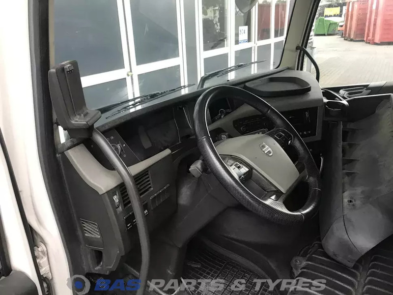 Volvo FH4 Volvo Sleeper Cab L2H1 82271553 - Cabine e interior para Camião: foto 5 Volvo FH4 Volvo Sleeper Cab L2H1 82271553 - Cabine e interior para Camião: foto 5