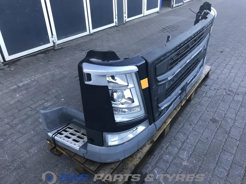 Volvo FM4 Bumper Volvo 84086799 - Para-choque para Camião: foto 3 Volvo FM4 Bumper Volvo 84086799 - Para-choque para Camião: foto 3