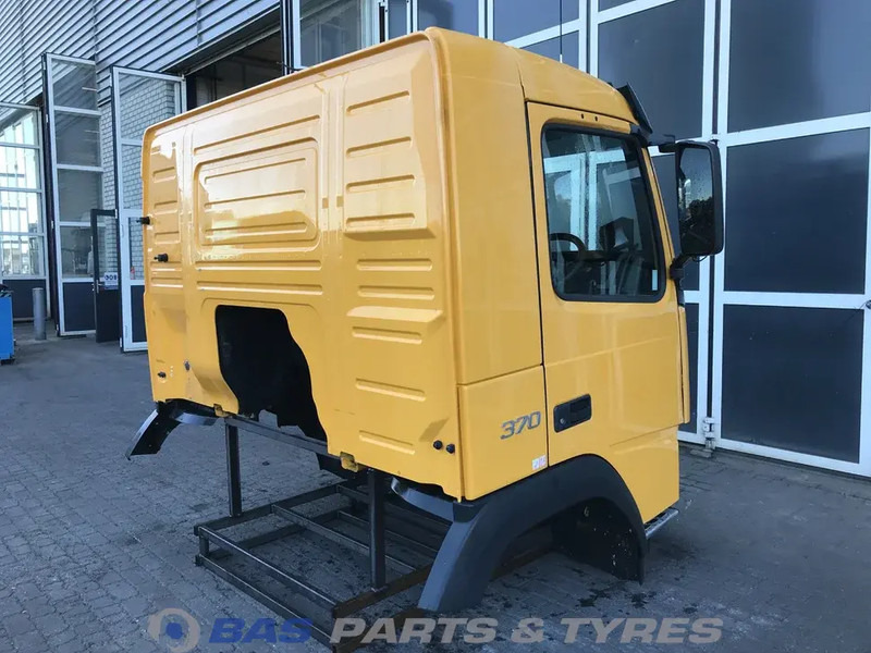 Volvo FM4 Volvo Day Cab L1EH1 3175942 - Cabine e interior para Camião: foto 4 Volvo FM4 Volvo Day Cab L1EH1 3175942 - Cabine e interior para Camião: foto 4