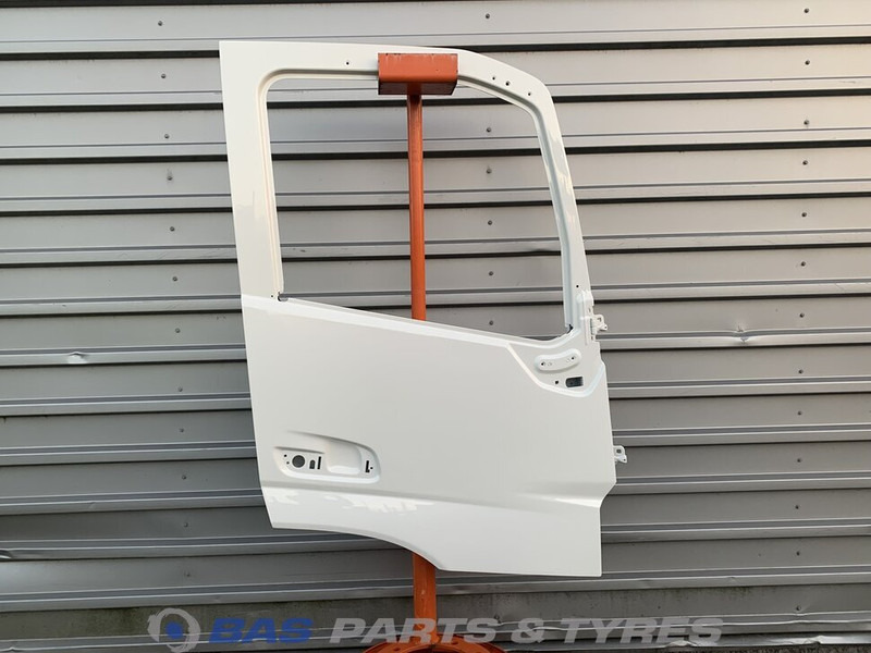Volvo FM5 Portier Rechts Volvo 84235902 - Porta e peças para Camião: foto 1 Volvo FM5 Portier Rechts Volvo 84235902 - Porta e peças para Camião: foto 1