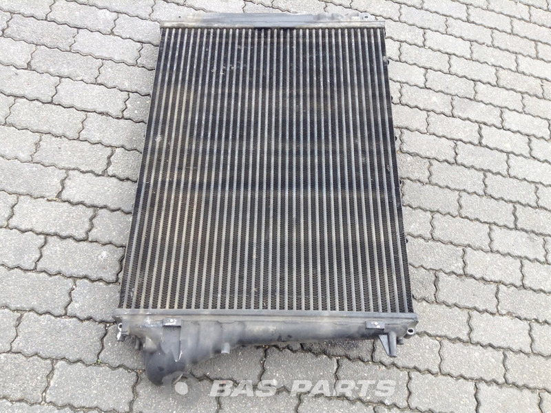 Volvo Intercooler Volvo 21649624 - Intercooler para Camião: foto 2 Volvo Intercooler Volvo 21649624 - Intercooler para Camião: foto 2