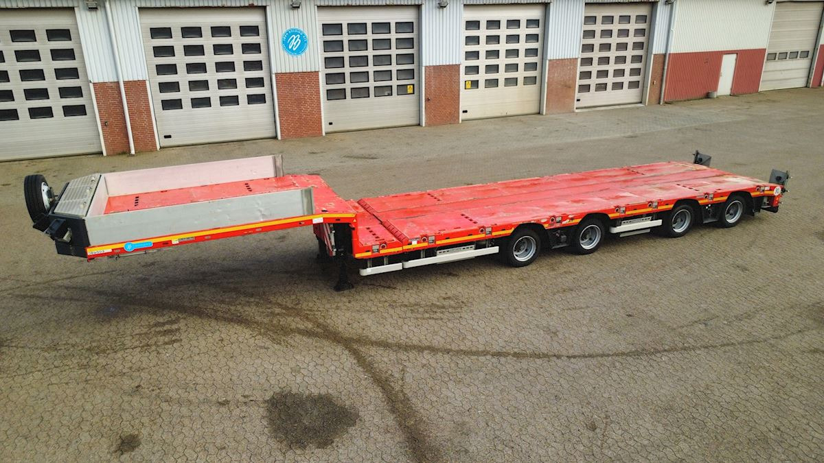 Goldhofer STN-L 4 Stepstar - Semi-reboque plataforma/ Caixa aberta: foto 1 Goldhofer STN-L 4 Stepstar - Semi-reboque plataforma/ Caixa aberta: foto 1