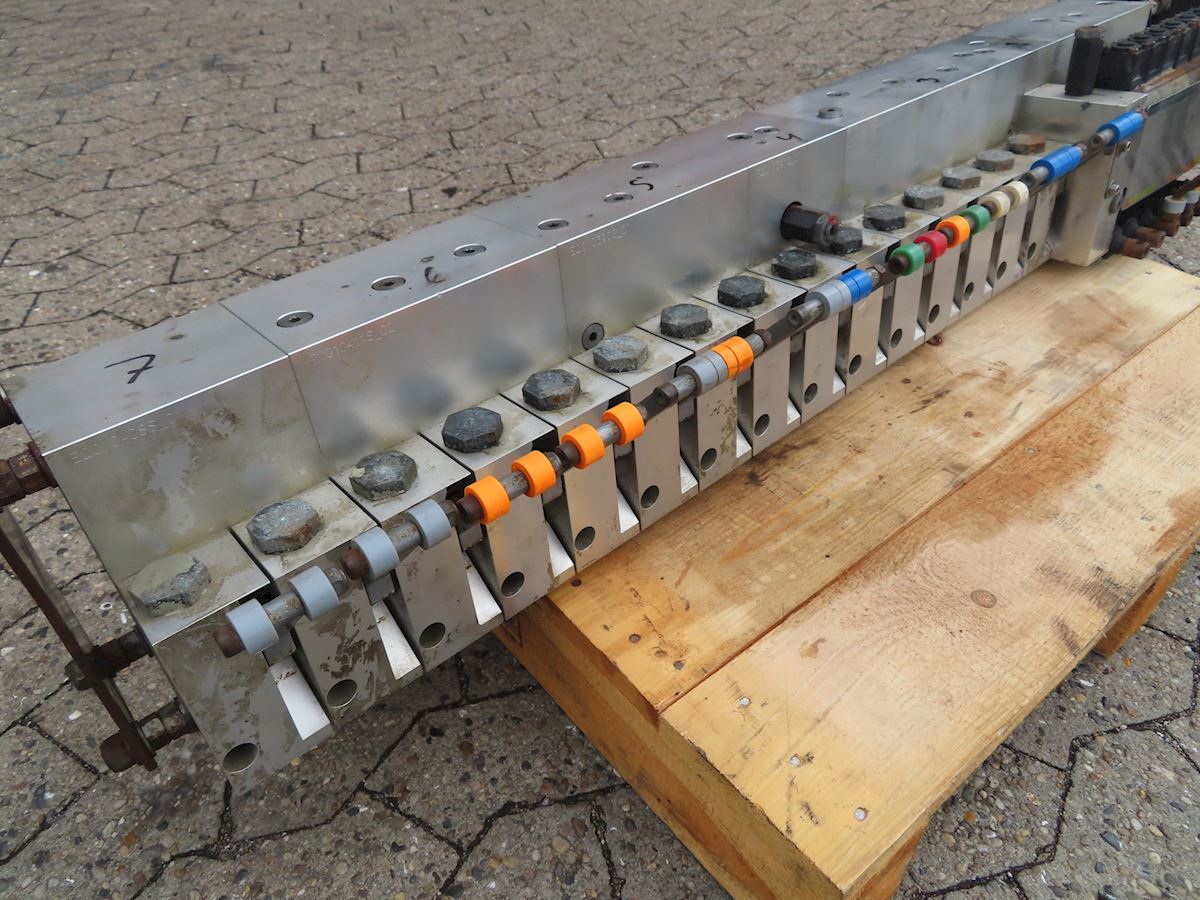 Goldhofer Bejeningsblok t. uni-svanehals - Peça de reposição para Reboque: foto 3 Goldhofer Bejeningsblok t. uni-svanehals - Peça de reposição para Reboque: foto 3