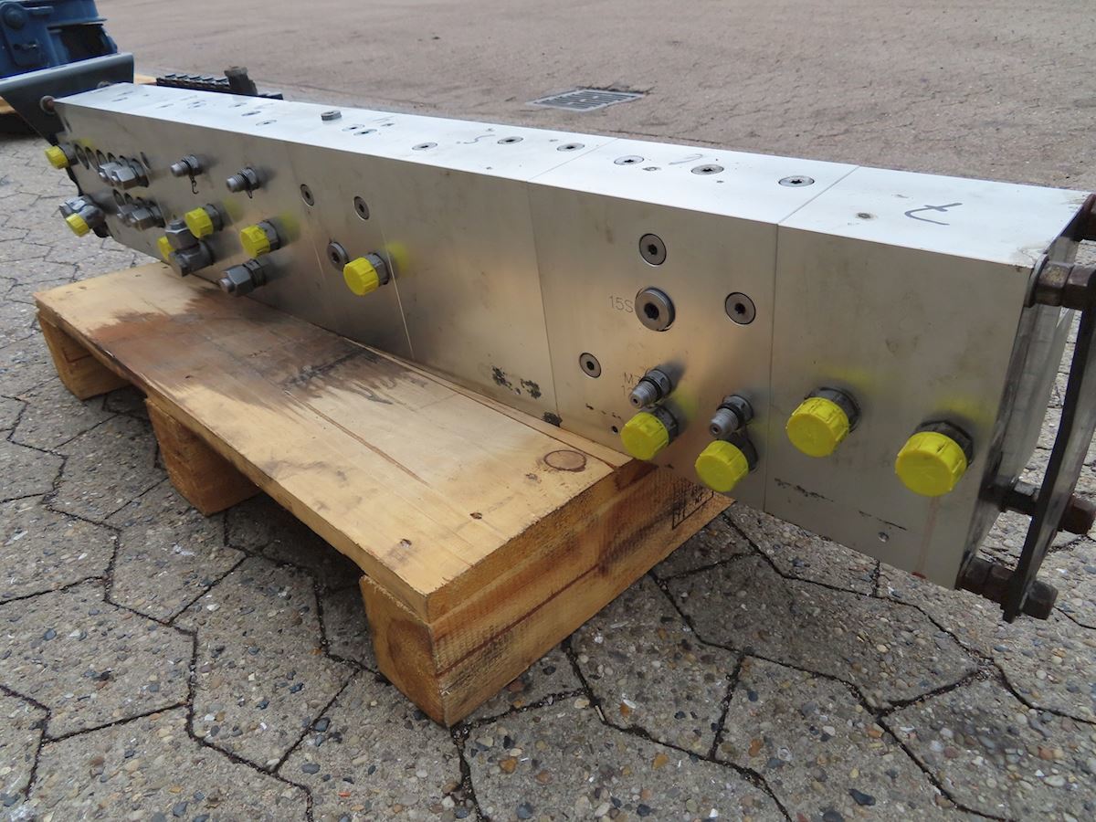 Goldhofer Bejeningsblok t. uni-svanehals - Peça de reposição para Reboque: foto 5 Goldhofer Bejeningsblok t. uni-svanehals - Peça de reposição para Reboque: foto 5