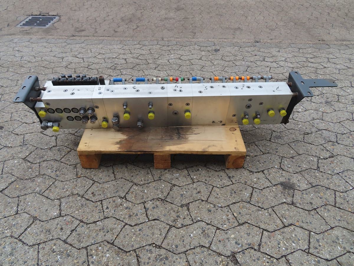 Goldhofer Bejeningsblok t. uni-svanehals - Peça de reposição para Reboque: foto 4 Goldhofer Bejeningsblok t. uni-svanehals - Peça de reposição para Reboque: foto 4