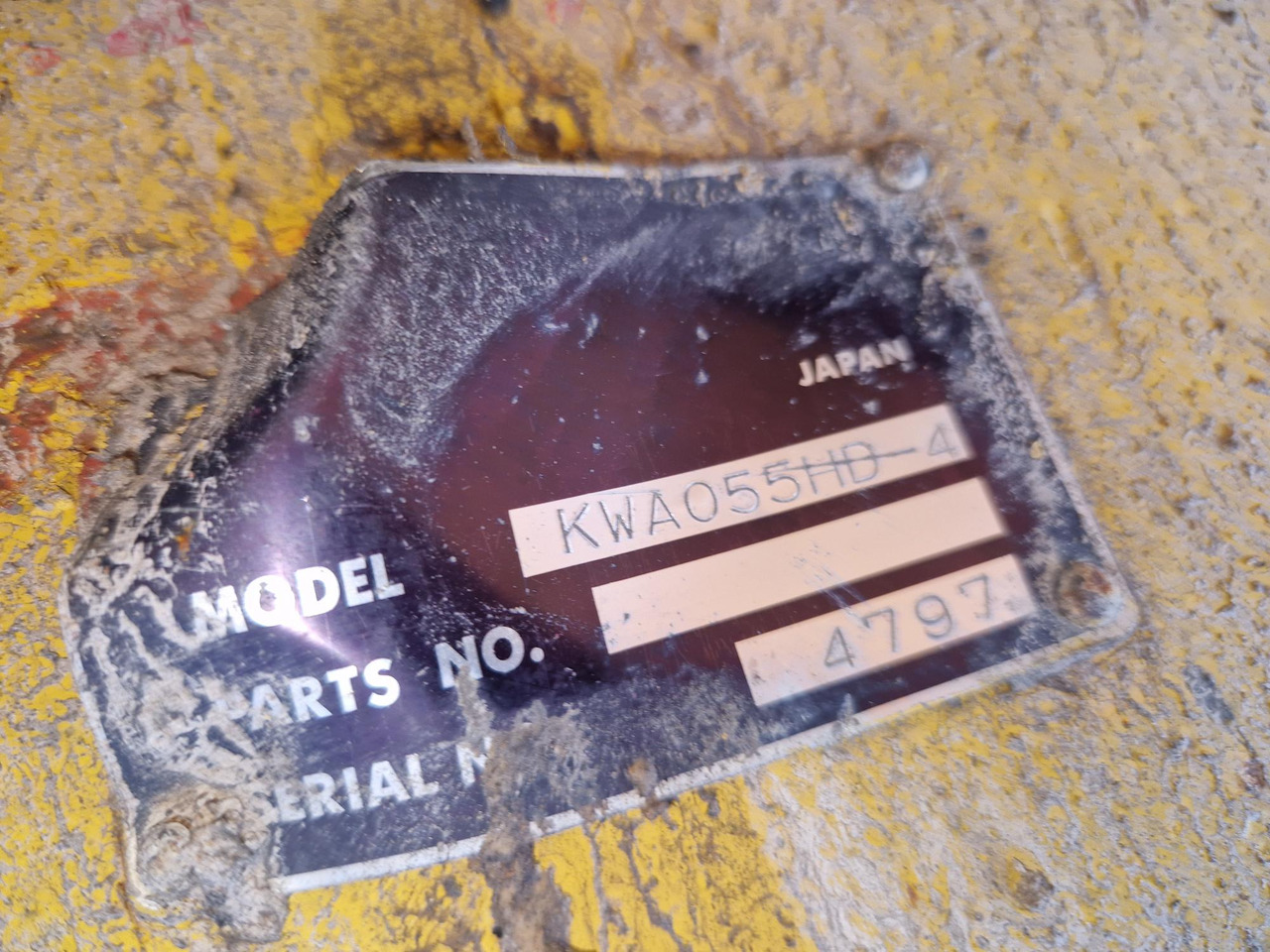 EJE TRASERO KOMATSU KWA055HD-4 - Eixo e peças para Máquina de construção: foto 4 EJE TRASERO KOMATSU KWA055HD-4 - Eixo e peças para Máquina de construção: foto 4