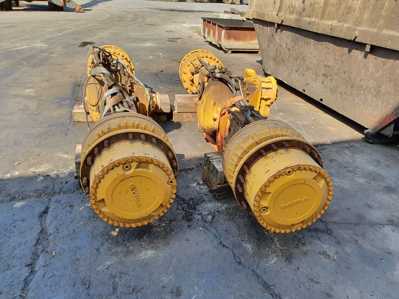 EJES VOLVO A40D - Eixo e peças para Máquina de construção: foto 1 EJES VOLVO A40D - Eixo e peças para Máquina de construção: foto 1