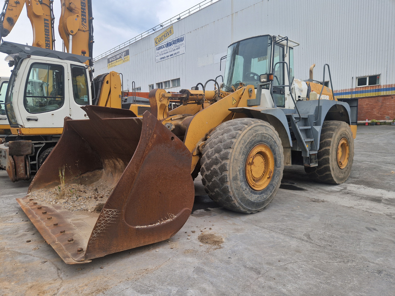 LIEBHERR L564 N/S: 4620899 (2001) - Pá carregadora de rodas: foto 2 LIEBHERR L564 N/S: 4620899 (2001) - Pá carregadora de rodas: foto 2