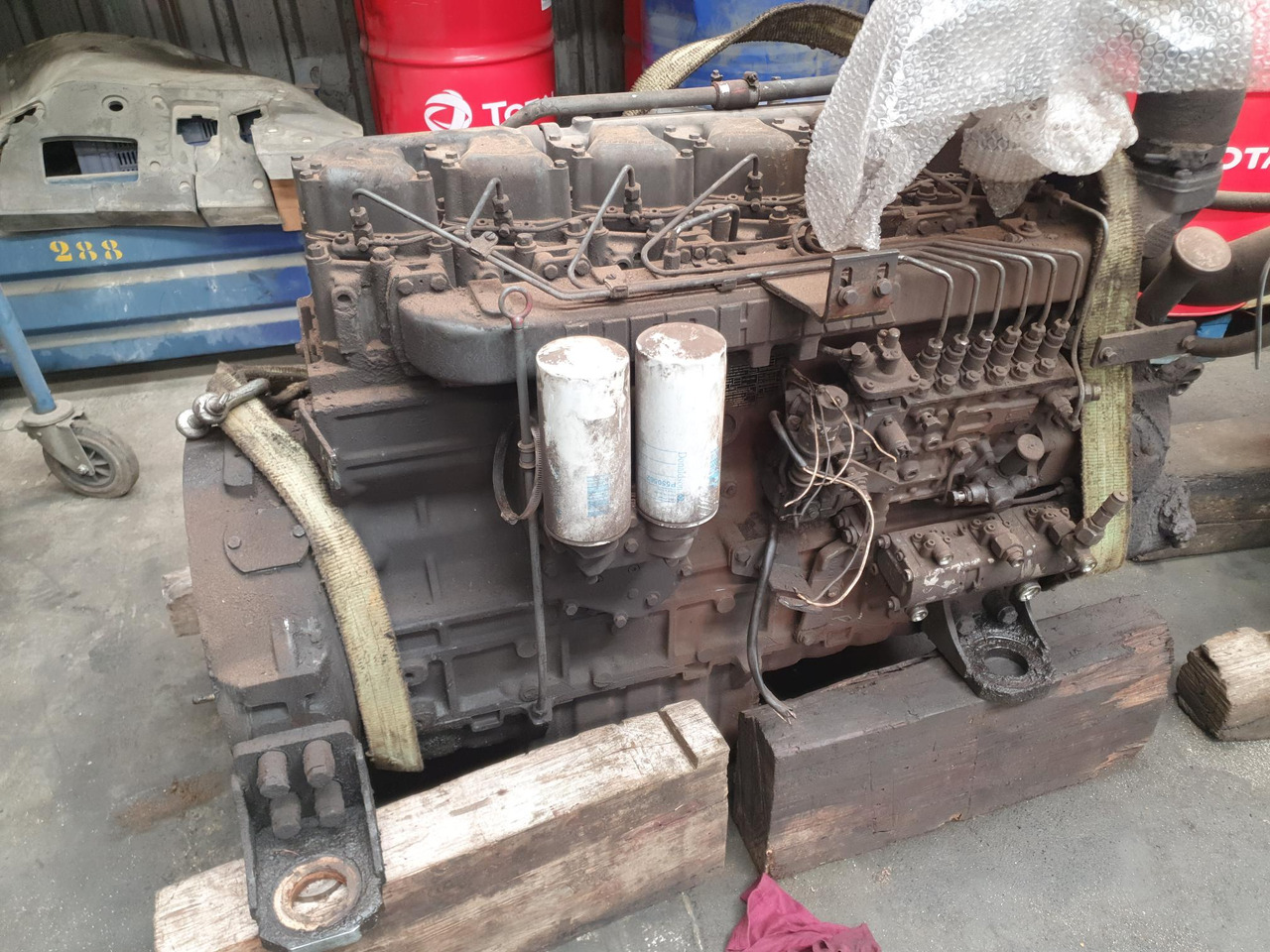 Motor Liebherr D926TIE (para piezas) - Motor para Máquina de construção: foto 2 Motor Liebherr D926TIE (para piezas) - Motor para Máquina de construção: foto 2