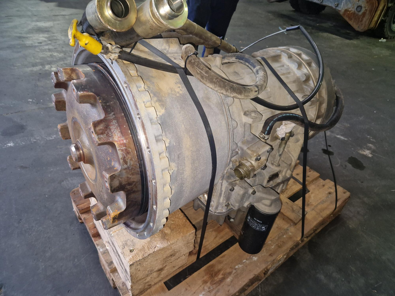 VOLVO PT1560 (VOLVO A25D)  - Transmissão para Caminhão articulado: foto 1 VOLVO PT1560 (VOLVO A25D)  - Transmissão para Caminhão articulado: foto 1