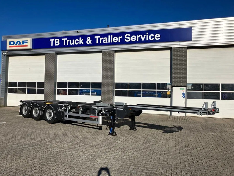 Kässbohrer SHG AVH / 45 - 12 / 27 Voor- en achterzijde uitschuifbaar -> 20"/40"/45" - Semi-reboque transportador de contêineres/ Caixa móvel: foto 3 Kässbohrer SHG AVH / 45 - 12 / 27 Voor- en achterzijde uitschuifbaar -> 20"/40"/45" - Semi-reboque transportador de contêineres/ Caixa móvel: foto 3