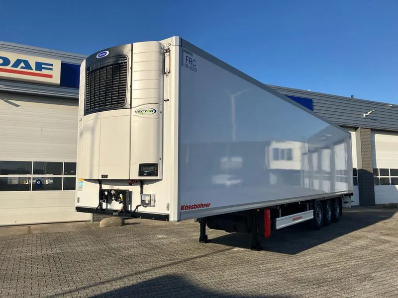 Kässbohrer SRI F 3 / 10 - 12 / 27 Koeler met Carrier koelmotor - Semi-reboque frigorífico: foto 2 Kässbohrer SRI F 3 / 10 - 12 / 27 Koeler met Carrier koelmotor - Semi-reboque frigorífico: foto 2