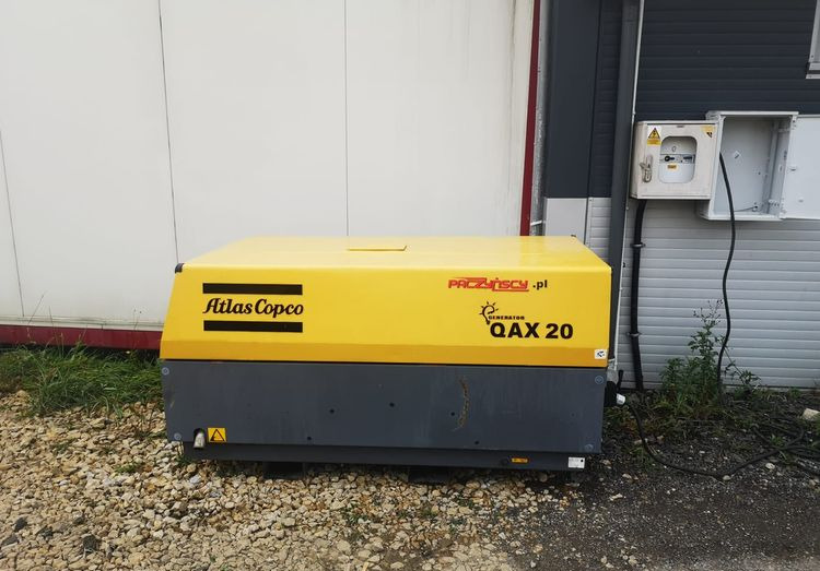 Agregat prądotwórczy Atlas Copco QAX 20 2005 Agregat (Genrtator) prądotwórczy Atlas Copco - Gerador elétrico: foto 1 Agregat prądotwórczy Atlas Copco QAX 20 2005 Agregat (Genrtator) prądotwórczy Atlas Copco - Gerador elétrico: foto 1