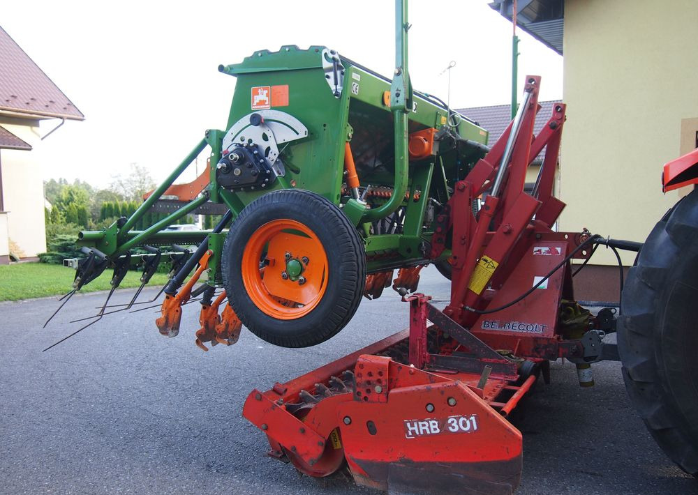 Agregat uprawowo-siewny Amazone HRB 301 I D9-30 2005 Agregat uprawowo siewny KUHN AMAZONE szerokość robocza 3m - Semeadora combinada: foto 4 Agregat uprawowo-siewny Amazone HRB 301 I D9-30 2005 Agregat uprawowo siewny KUHN AMAZONE szerokość robocza 3m - Semeadora combinada: foto 4