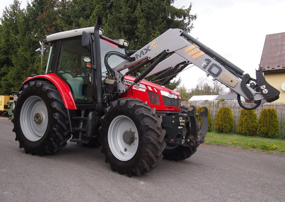 Ciągnik Massey Ferguson MF 6455 Dyna6 2013 Ciągnik rolniczy Massey Ferguson z Ładowaczem i TUZ-em - Trator: foto 1 Ciągnik Massey Ferguson MF 6455 Dyna6 2013 Ciągnik rolniczy Massey Ferguson z Ładowaczem i TUZ-em - Trator: foto 1